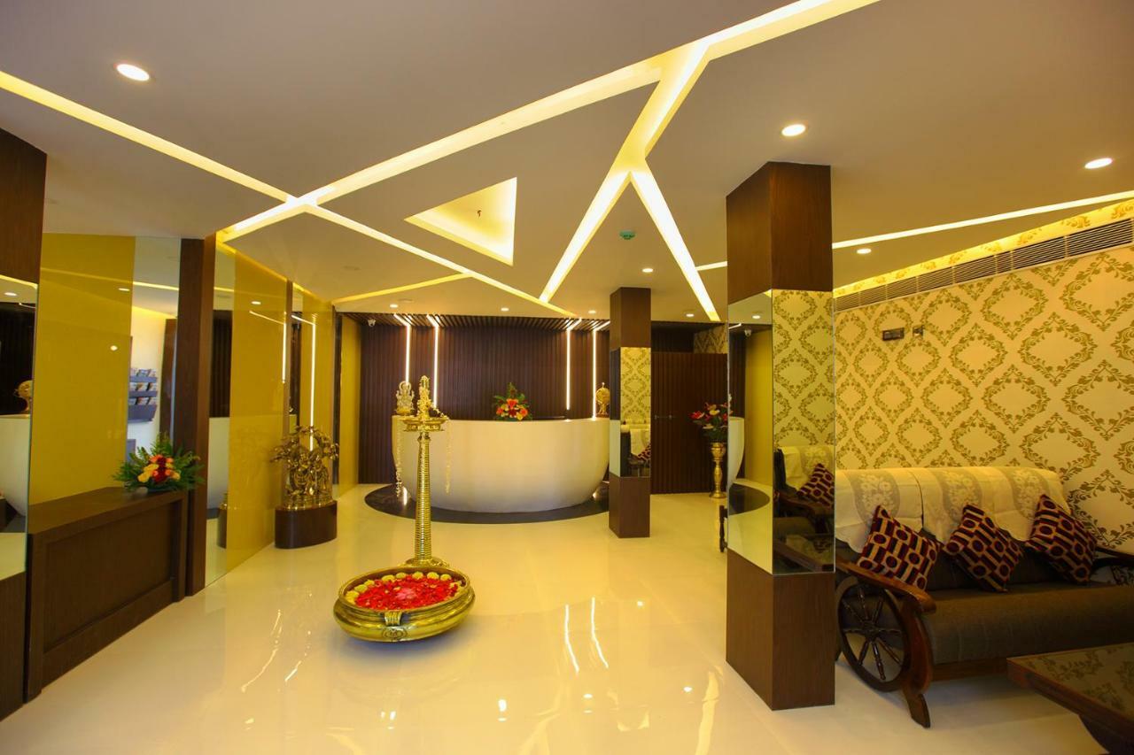 Hotel Rohini International Kallār Exteriér fotografie