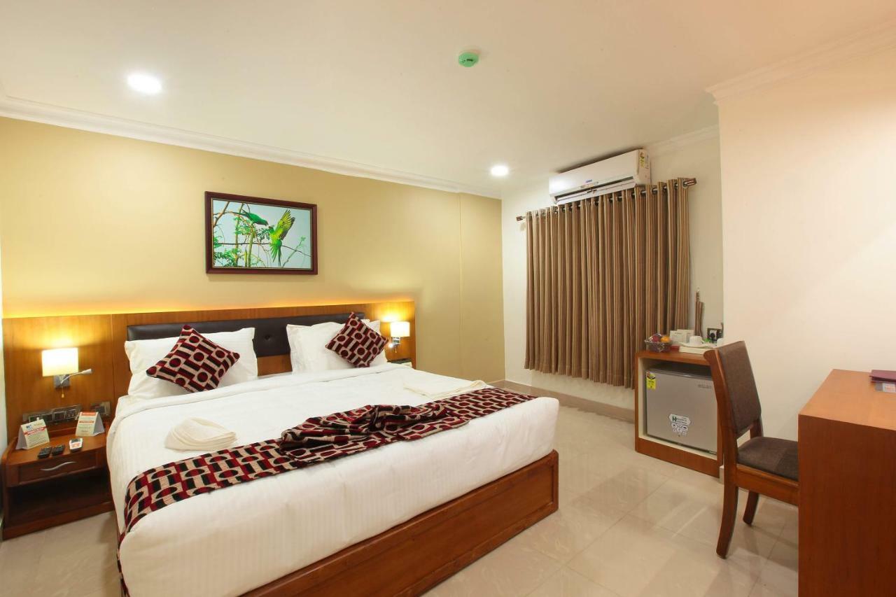 Hotel Rohini International Kallār Exteriér fotografie