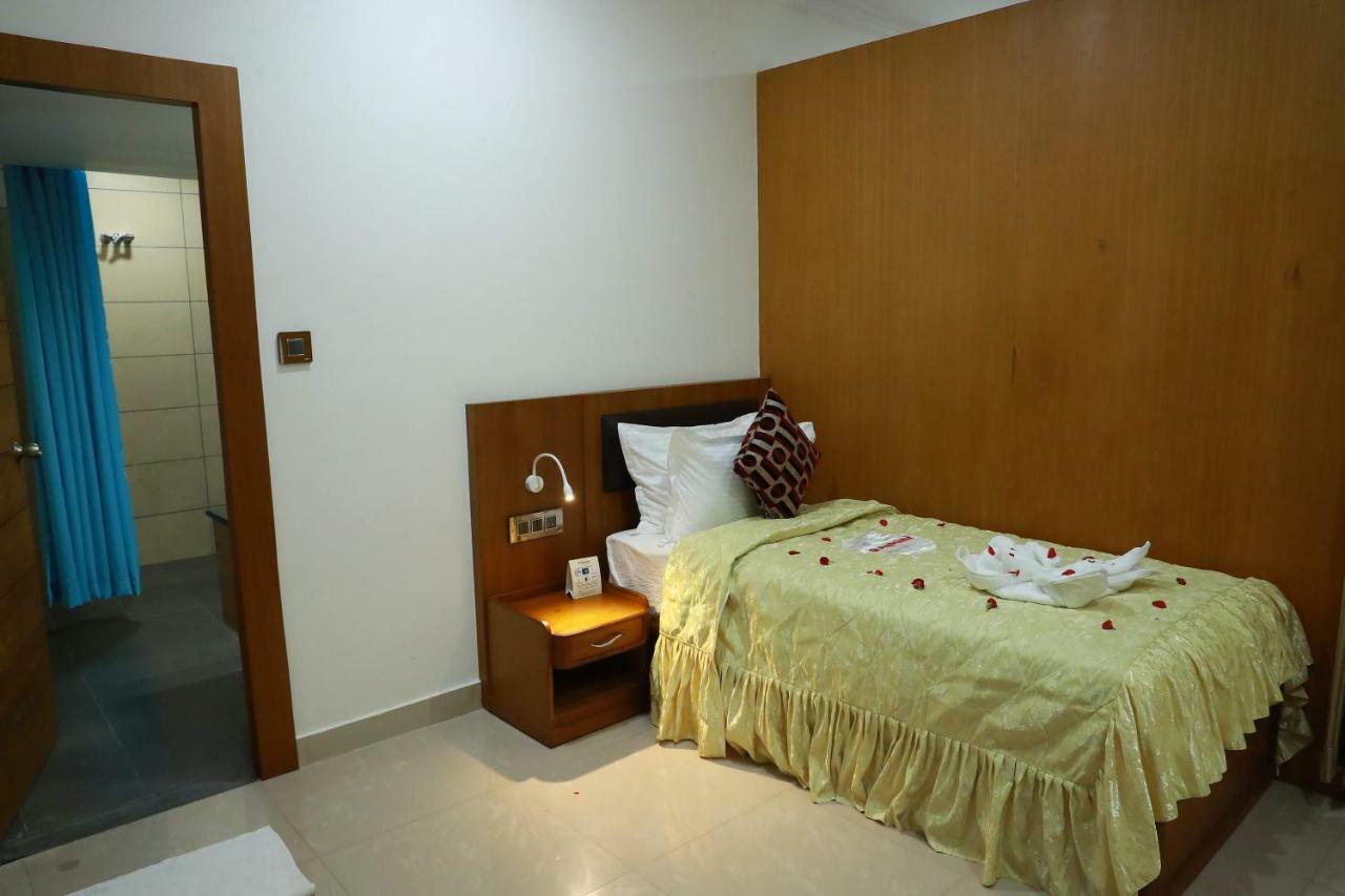 Hotel Rohini International Kallār Exteriér fotografie