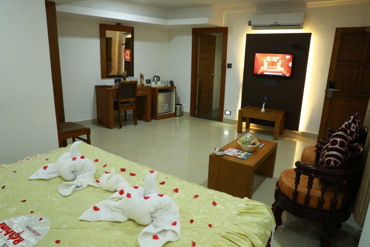 Hotel Rohini International Kallār Exteriér fotografie