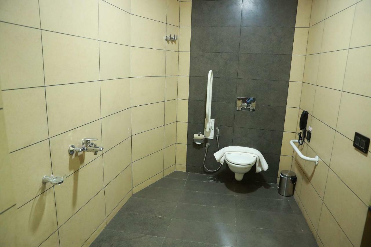 Hotel Rohini International Kallār Exteriér fotografie