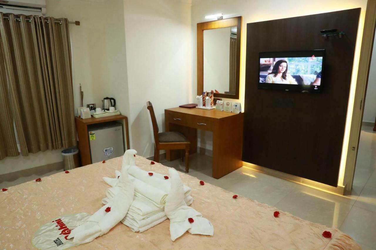 Hotel Rohini International Kallār Exteriér fotografie