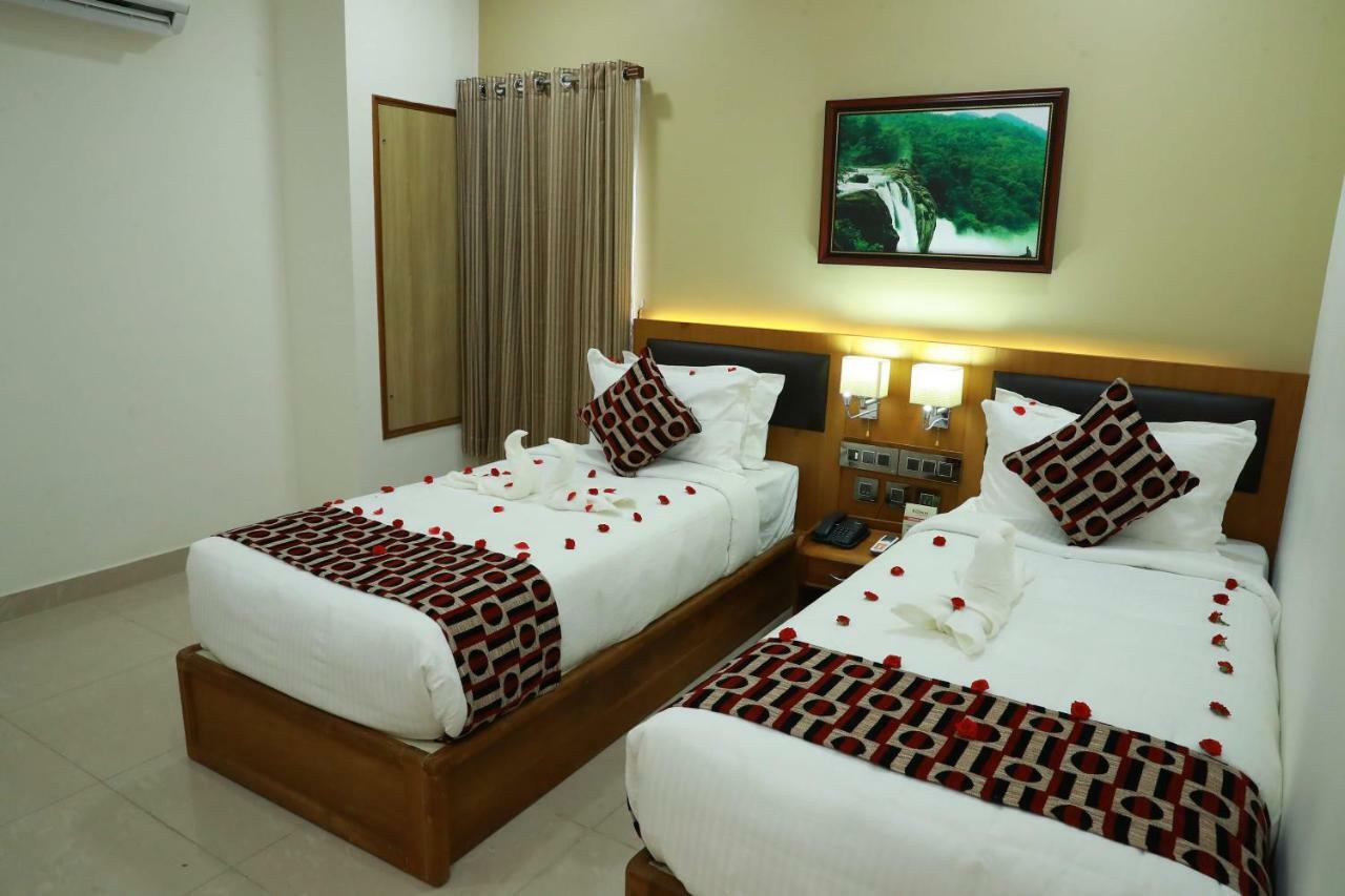 Hotel Rohini International Kallār Exteriér fotografie